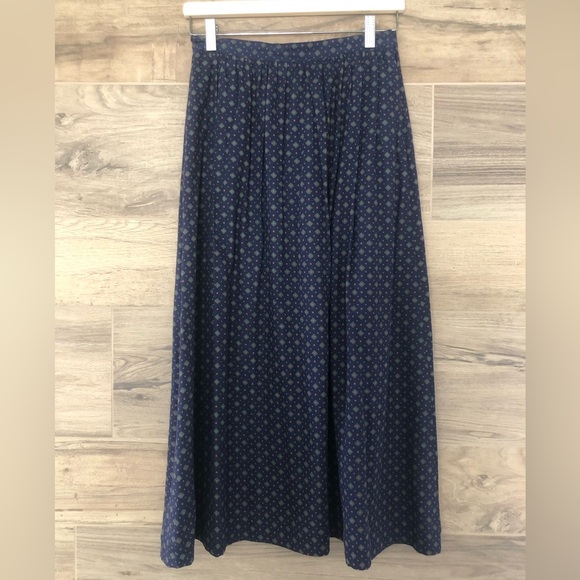 J. Crew Dresses & Skirts - Vintage J Crew Navy Diamond Patterned Midi Skirt Size 10